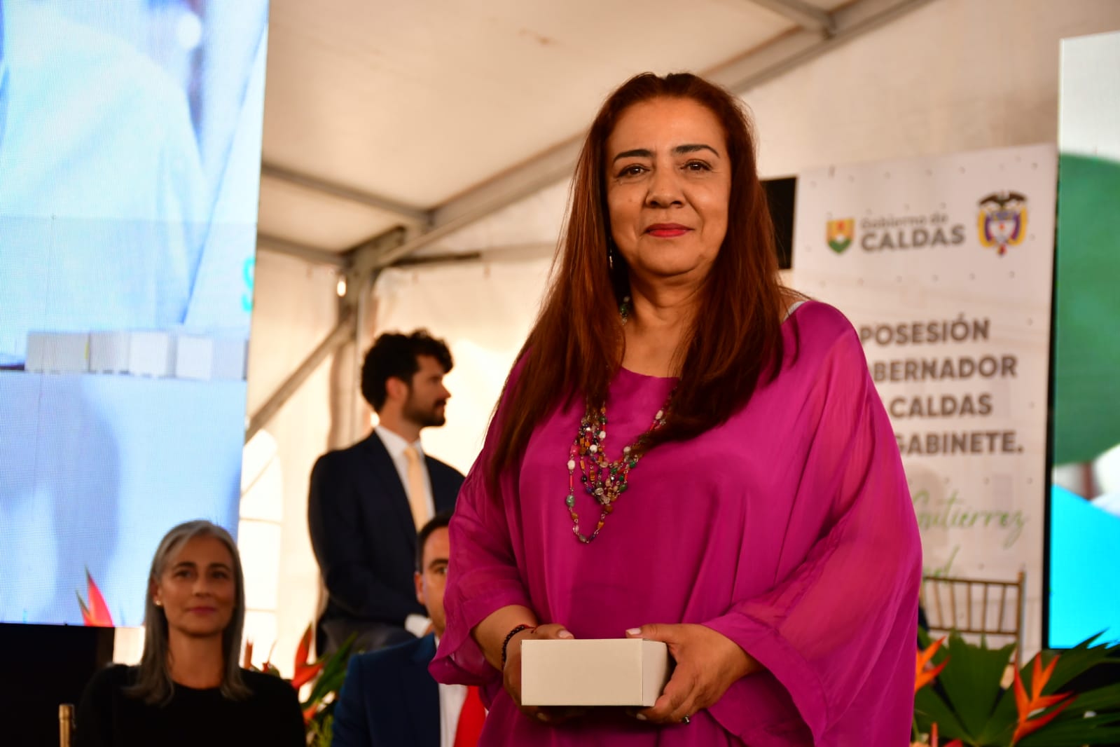 LUZ HELENA CASTAÑO
